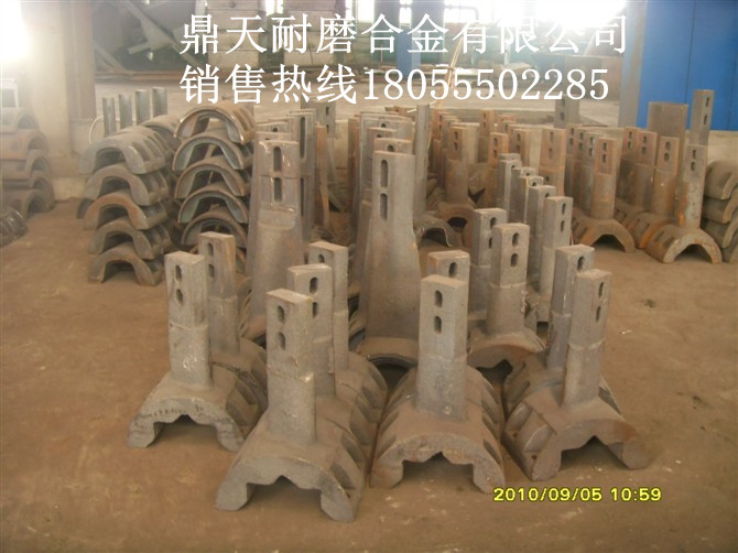 南方路機2000C商泥混站中葉片，側(cè)刮刀、左右攪拌臂火熱銷售中